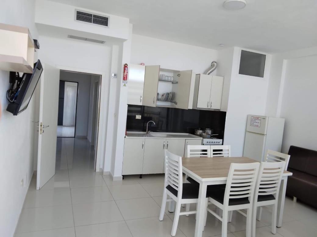 Flat Ergli *